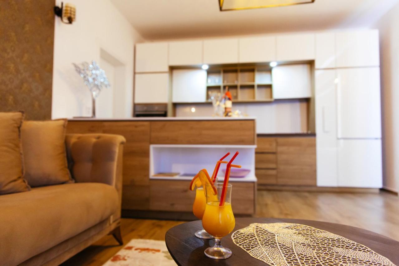 Hotel Platinum Ulcinj Eksteriør billede